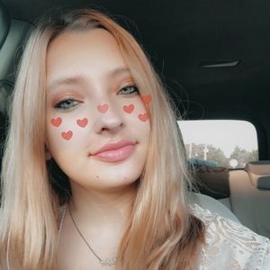 Meet your Posher, Macey